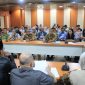  Badan Kepegawaian dan Pengembangan Sumber Daya Manusia (BKPSDM) Kabupaten Bekasi memastikan bahwa Calon Pegawai Pemerintah dengan Perjanjian Kerja (PPPK) non-database yang tidak lolos seleksi administrasi tahap II tidak akan dirumahkan. 