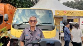 Wawancara salah satu pelanggan setia Mitsubishi Fuso dalam Program Fuso Berkah Ramadhan, pada Selasa 11 Maret 2025.