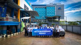 Perusahan BUMD : Perumda Tirta Bhagasasi Bekasi mengirimkan bantuan untuk korban banjir.