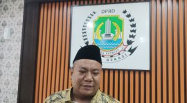 Ahmadi Madong Anggota Komisi IV DPRD Kota Bekasi.