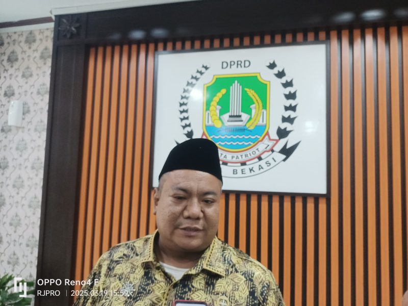Ahmadi Madong Anggota Komisi IV DPRD Kota Bekasi.