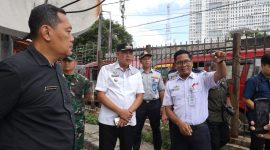 Wali Kota Bekasi, Tri Adhianto jamin keberlangsungan para angkutan memberikan kenyamanan dan keamanan bagi masyarakat yang akan melaksanakan mudik sampai ke tempat tujuan tersebut.