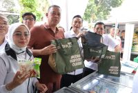 Ketua Kadin Indonesia, Anindya Bakrie, Kepala Badan Pangan Nasional, Arief Prasetyo Adi disambut oleh Wali Kota Bekasi, Tri Adhianto dalam pembukaan acara tersebut.

Dalam sambutannya, Anindya Bakrie katakan gerakan pangan murah ini hasil kolaborasi perintah dari Pemerintah pusat dan merangkul Kadin Indonesia, hal ini merupakan kongkrit dalam peranan ekonomi besar dan baik.