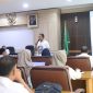  Dinas Lingkungan Hidup (DLH) Kabupaten Bekasi mengajak 23 kecamatan untuk berkolaborasi secara aktif dalam menangani permasalahan sampah di wilayah masing-masing. Ajakan tersebut disampaikan Kepala DLH Kabupaten Bekasi, Syafri Donny Sirait, dalam rapat minggon kecamatan yang diselenggarakan di Ruang KH. R. Ma’mun Nawawi, Gedung Bupati, Kompleks Pemerintah Kabupaten Bekasi, Cikarang Pusat, pada Rabu (09/04/2025). 