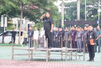 Apel perdana usai libur hari raya para pegawai Aparatur Sipil Negara (ASN) di Pemerintahan Kabupaten Bekasi tanpa dihadiri Bupati Bekasi.