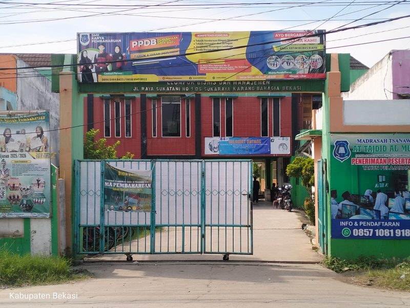 Tampak Depan : SMK Karya Pembaharuan Kabupaten Bekasi.