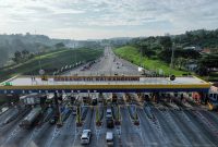 Pada hari libur panjang Wafat Yesus Kristus dan Kebangkitan Yesus Kristus (18/04), PT Jasamarga Transjawa Tol (JTT) mencatat sebanyak 35.248 kendaraan menuju Wilayah Timur Trans Jawa melalui Gerbang Tol (GT) Cikampek Utama.