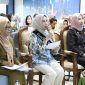Bunda Forum Anak Daerah Kabupaten Bekasi, Marlynda Ade Kuswara Kunang, menghadiri kegiatan Verifikasi Lapangan Hybrid Evaluasi Kabupaten Bekasi Layak Anak Tahun 2025. Berlangsung di Ruang Auditorium Diskominfosantik Cikarang Pusat, Selasa (15/04/2025). Foto : Jaja Jaelani/Newsroom
