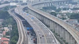 Arus balik Waisak 2025: 38.689 kendaraan melintasi Jalan Layang MBZ menuju Jakarta, meningkat 91,18% dari lalu lintas normal.