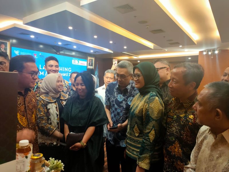 UKM Pangan Award 2024 resmi diluncurkan!
Kadisdagperin Kota Bekasi, M. Solikhin, hadir langsung dan dukung penuh pelaku UKM untuk terus berinovasi.
Yuk, angkat potensi pangan lokal kita ke tingkat nasional dan internasional.