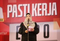Kepala Dinas Tenaga Kerja Kabupaten Bekasi, Nur Hidayah, saat menyampaikan keterangan pers terkait pelaksanaan Job Fair 2025 di PUCC Jababeka, Cikarang, Rabu (28/5/2025).
