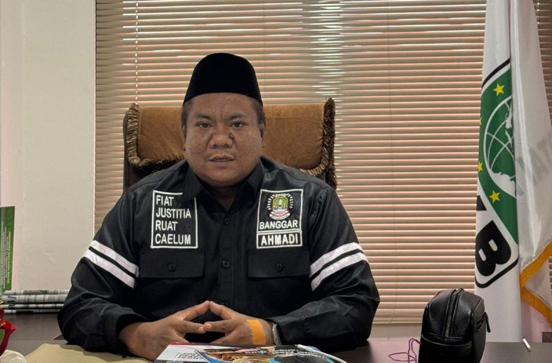Anggota Fraksi Partai Kebangkitan Bangsa (PKB) Kota Bekasi, Ahmadi, Laporkan segala bentuk pelecehan seksual! DPRD Kota Bekasi siap menerima aduan masyarakat.
