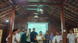 Ketua DPC PKB Kabupaten Bekasi, Muhamad Rochadi (Bro Adi), menerima kunjungan audiensi dari jajaran Bawaslu Kabupaten Bekasi dalam rangka mempererat sinergi penguatan demokrasi pasca Pemilu 2024, Rabu (4/6). Dalam kesempatan ini, Bro Adi memberikan apresiasi atas kerja profesional Bawaslu dalam mengawal proses Pemilu yang berlangsung aman dan lancar.