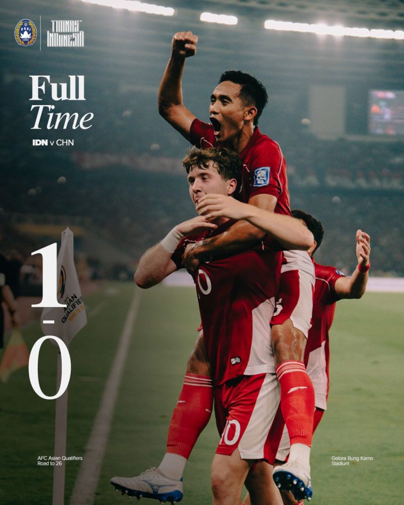 Ole Romeny merayakan gol penalti penentu yang mengantar Indonesia menaklukkan China 1-0 di SUGBK. Semangat juang tak terbendung. (foto.dco PSSI).