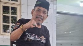 Tokoh masyarakat Karangsambung, Haji Gondam, menyampaikan kritik keras terkait pembentukan Koperasi Desa Merah Putih yang dinilai tidak transparan, Senin (9/6/2025).