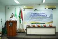 Anggota Komisi IV DPRD Kota Bekasi, Ahmadi, saat memberikan pandangan dalam Focus Group Discussion (FGD) bertema “Menelaah Potensi Kalimalang sebagai Destinasi Wisata Air di Kota Bekasi” yang diselenggarakan oleh BEM Fakultas Agama Islam UNISMA Bekasi, Rabu (18/6/2025) di Gedung Pascasarjana UNISMA.