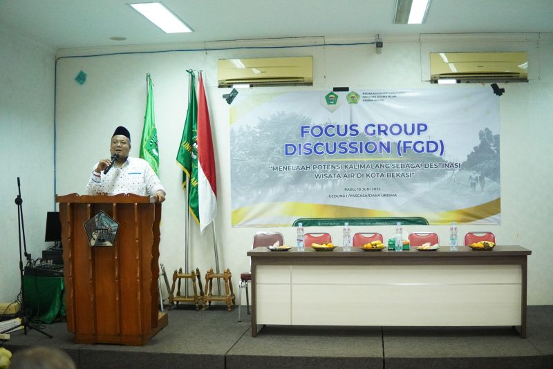 Anggota Komisi IV DPRD Kota Bekasi, Ahmadi, saat memberikan pandangan dalam Focus Group Discussion (FGD) bertema “Menelaah Potensi Kalimalang sebagai Destinasi Wisata Air di Kota Bekasi” yang diselenggarakan oleh BEM Fakultas Agama Islam UNISMA Bekasi, Rabu (18/6/2025) di Gedung Pascasarjana UNISMA.