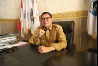 Kepala Desa Muktiwari, Bahrudin, menyampaikan apresiasi atas pembangunan SDN Muktiwari 03 dan SMPN 7 Cibitung saat ditemui di Kantor Desa Muktiwari, Selasa (05/08/2025).

