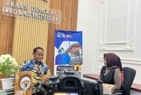 Ketua Pansus VII DPRD Kabupaten Bekasi, Haryanto, saat berbincang dalam program Podcast Unjuk Bicara bersama RG Pro di ruang Fraksi Demokrat DPRD Kabupaten Bekasi, membahas tantangan peningkatan pendapatan asli daerah (PAD) tahun 2025.

