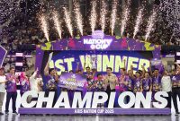 Tim futsal SMK Nusantara Jakarta merayakan kemenangan usai menjuarai AXIS Nation Cup 2025 kategori putra di Istora Senayan, Jakarta, Sabtu, 11 Oktober 2025.
Turnamen futsal antar-SMA terbesar di Indonesia itu diikuti 1.735 tim dari 40 kota dan memperebutkan total hadiah Rp100 juta. (Dok. AXIS Nation Cup 2025).