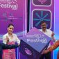 Dari kiri ke kanan: Deputi Bidang Kesetaraan Gender Kementerian Pemberdayaan Perempuan dan Perlindungan Anak (KemenPPPA) Lenny N. Rosalin, Duta Sisternet Cinta Laura Kiehl, Presiden Direktur & CEO XLSMART Rajeev Sethi, serta Ketua Komisi I DPR RI Meutya Hafid saat peluncuran Sisternet Festival 2025 di Jakarta. Acara ini menjadi bagian dari gerakan #1JutaSisterDigital untuk mendorong pemberdayaan perempuan di era digital.
