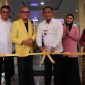 Plt Bupati Bekasi dr. Asep Surya Atmaja saat meresmikan RS Cenka Tipe C di Desa Sukaraya, Kecamatan Karangbahagia, Kamis (8/1/2026), sekaligus menegaskan rumah sakit dilarang menolak pasien meski tanpa BPJS atau KIS.