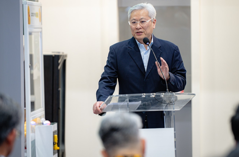 Perwakilan manajemen Stellantis Brand House Indonesia menyampaikan paparan strategi 2026 dalam konferensi pers di Jakarta, Rabu (5/2/2026), terkait penguatan Jeep, Citroën, dan rencana kehadiran Leapmotor di Indonesia.