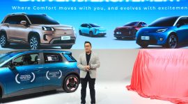 Chief Executive Officer GAC Indonesia Andry Ciu saat memaparkan strategi “Driven by Excitement” di booth GAC Indonesia pada ajang IIMS 2026, sekaligus memperkenalkan jajaran mobil listrik AION Series yang menawarkan harga terjangkau dan proses serah terima unit cepat bagi konsumen Indonesia.