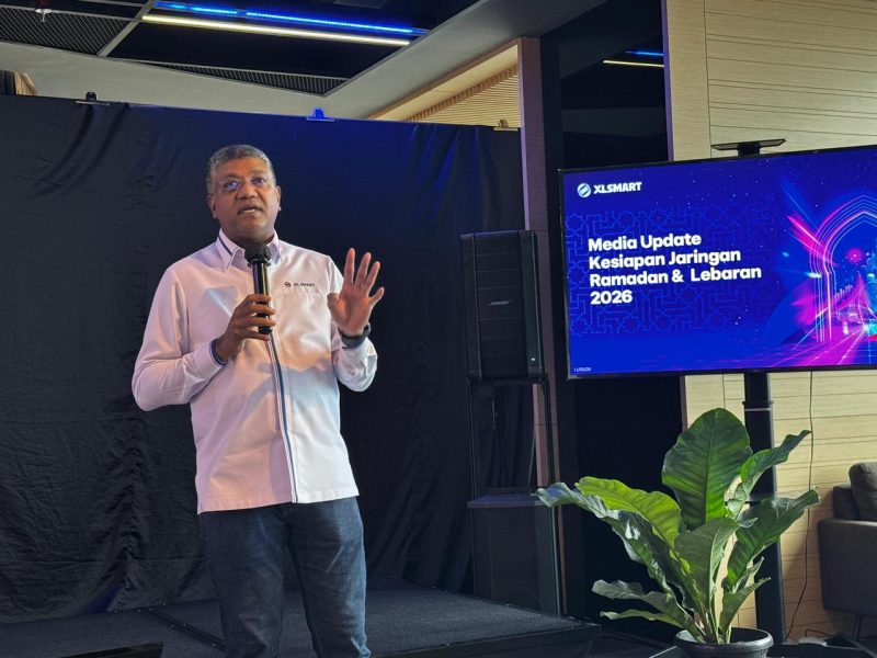 Direktur & Chief Technology Officer XLSMART, Shurish Subbramaniam, memaparkan kesiapan jaringan Ramadan dan Lebaran 2026 dalam acara Media Update XLSMART di Jakarta, Selasa (11/2/2026).