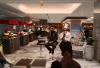 Suasana Ramadan Showcase 2026 di Magnolia Restaurant, Mezzanine Floor, Grand Travello Hotel Bekasi, Jumat (27/2/2026). Perwakilan manajemen bersama Executive Chef memaparkan konsep “Ramadan, Time to Grateful” serta memperkenalkan ragam menu iftar buffet Nusantara, Middle East, dan Western kepada media dan mitra undangan.