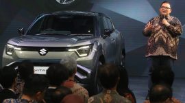Suzuki resmi meluncurkan e VITARA di IIMS 2026 sebagai mobil listrik global pertama Suzuki di Indonesia dengan desain futuristik dan teknologi BEV.