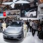 Booth XPENG Indonesia di IIMS 2026 dipadati pengunjung saat menampilkan lini kendaraan listrik premium, termasuk XPENG G6, serta demonstrasi teknologi AI yang menjadi fokus inovasi mobilitas masa depan brand tersebut.