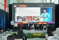 Suasana sesi forum dan diskusi industri dalam rangkaian Indonesia Energy & Engineering (IEE) Series, yang mempertemukan pelaku sektor energi, kelistrikan, dan manufaktur untuk membahas tantangan serta solusi transisi energi di Indonesia.
