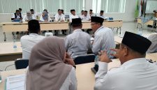 Jajaran Dewan Pengawas dan Direksi Perumda Tirta Bhagasasi Bekasi menggelar rapat koordinasi untuk mengevaluasi kerja sama pengadaan air curah demi meningkatkan pelayanan air bersih kepada masyarakat.