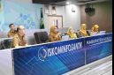 Rapat koordinasi rencana pembangunan PSEL di TPA Burangkeng yang diikuti jajaran Pemerintah Kabupaten Bekasi bersama Badan Pengelola Investasi Daya Anagata Nusantara secara daring di Command Center Diskominfosantik, Selasa (14/4/2026).