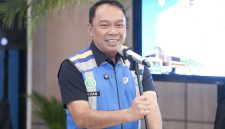 Direktur Utama PT Jasa Marga (Persero) Tbk, Rivan A. Purwantono, menyampaikan proyeksi lonjakan kendaraan selama libur panjang Kenaikan Yesus Kristus 2026 yang diperkirakan mencapai lebih dari 1,5 juta kendaraan keluar-masuk Jabotabek