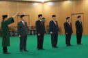Tri Adhianto melantik jajaran pengurus Badan Amil Zakat Nasional periode 2026–2031 di Aula Nonon Sonthanie, Kota Bekasi, Rabu (13/5/2026). H. Sudarsono dipercaya memimpin Baznas Kota Bekasi untuk lima tahun ke depan.