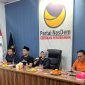 Ketua DPD Partai NasDem Kabupaten Bekasi, Siti Qomariyah memimpin rapat perdana bersama jajaran pengurus guna mempercepat pembentukan kepengurusan DPRt di 187 desa dan kelurahan se-Kabupaten Bekasi, di Tambun Selatan, Selasa (12/5).