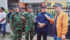 Camat Encun Sunarto bersama unsur TNI dan panitia meninjau langsung pelaksanaan pemilihan anggota BPD di Desa Muktiwari, Sabtu (23/5/2026). Peninjauan dilakukan untuk memastikan proses pencoblosan berjalan aman, tertib, dan kondusif dengan antusias masyarakat yang tinggi.