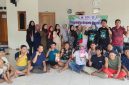 Dosen dan mahasiswa Universitas Pelita Bangsa bersama warga Perumahan KSB Grande 3, Desa Wibawamulya, Cibarusah, Kabupaten Bekasi, usai kegiatan Pengabdian Kepada Masyarakat (PKM) bertema perlindungan hewan dan edukasi kepatuhan hukum, Minggu (17/5/2026).