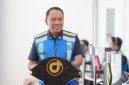 Direktur Utama PT Jasa Marga (Persero) Tbk, Rivan A. Purwantono, memberikan arahan saat memantau kesiapan operasional lalu lintas melalui Jasamarga Tollroad Command Center (JMTC). Jasa Marga mengoptimalkan pemanfaatan teknologi untuk mengantisipasi lonjakan kendaraan selama periode libur panjang Hari Raya Iduladha 1447 Hijriah.