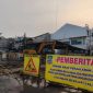 Lokasi semburan air yang diduga berasal dari kebocoran pipa gas akibat aktivitas proyek galian di kawasan Perumnas 1, Bekasi Barat, Jumat (29/5/2026). Insiden tersebut sempat memicu kepanikan warga dan mendapat penanganan dari petugas gabungan untuk mencegah potensi bahaya.