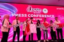 SMARTFREN_1 – Jajaran manajemen XLSMART dan panitia berfoto bersama usai Press Conference SMARTFREN Run 2026 dan kampanye “Jagoan Sinyal Se-Indonesia” di XLSMART Tower, Jakarta, Selasa (9/6).

Melalui kampanye ini, SMARTFREN menegaskan komitmen menghadirkan jaringan andal dan pengalaman digital lebih baik, sekaligus memperluas engagement melalui SMARTFREN Run 2026 yang menargetkan 7.500 peserta.