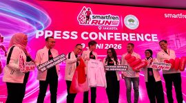 SMARTFREN_1 – Jajaran manajemen XLSMART dan panitia berfoto bersama usai Press Conference SMARTFREN Run 2026 dan kampanye “Jagoan Sinyal Se-Indonesia” di XLSMART Tower, Jakarta, Selasa (9/6).

Melalui kampanye ini, SMARTFREN menegaskan komitmen menghadirkan jaringan andal dan pengalaman digital lebih baik, sekaligus memperluas engagement melalui SMARTFREN Run 2026 yang menargetkan 7.500 peserta.