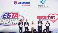 Keterangan Foto :

Menteri Komunikasi dan Digital Republik Indonesia, Meutya Hafid (tengah) bersama President Director & CEO XLSMART Rajeev Sethi (kedua kanan), Director & Chief Regulatory Officer XLSMART Merza Fachys (kanan), Direktur & Chief Enterprise Business Officer XLSMART Andrijanto Muljono (kiri) dan Chairman Sinar Mas Telecomunication & Technology, Franky Oesman Widjaja (kedua kiri) meluncurkan ESTA Prime pada acara Bravo 500 Summit 2026 di Jakarta, Kamis (11/6/2026). XLSMART for Business menggelar Bravo 500 Summit 2026 sekaligus memperkenalkan ESTA Prime sebagai upaya mempercepat transformasi digital nasional melalui pemanfaatan kecerdasan artifisial (AI), data, internet of things (IoT), dan perluasan jaringan 5G.