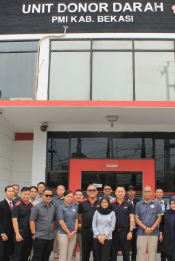 Zuri Express Lippo Cikarang Gelar Donor Darah di PMI Bekasi, Peringati Hari Donor Darah Sedunia