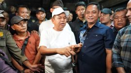 Plt. Bupati Bekasi bersama Gubernur Jawa Barat meninjau langsung kondisi Pasar Baru Cikarang, Cikarang Utara, Sabtu (13/6/2026). Peninjauan ini dilakukan untuk memastikan kesiapan penataan area pasar, termasuk relokasi pedagang dan perbaikan infrastruktur guna mengatasi pasar tumpah serta kemacetan di sekitar lokasi.