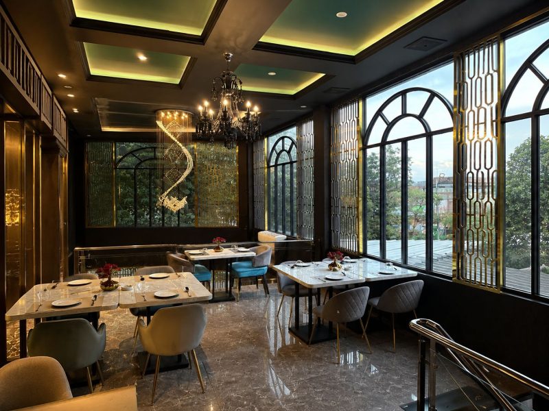 T-Bene Social Coffee & Kitchen menghadirkan menu khas Italia seperti pasta, pizza, dan signature coffee yang dipadukan dengan selera lokal.