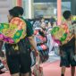 Pengunjung berburu jajanan giant pack atau kemasan jumbo di Jakarta Fair Kemayoran 2026, Jakarta, Senin (15/6/2026). Beragam produk viral seperti Kusuka, Tango, Chitato hingga Fox menjadi buruan karena menghadirkan kemasan unik berukuran besar yang hanya tersedia selama gelaran Jakarta Fair. Foto: Dok. Jakarta Fair Kemayoran.