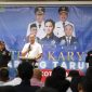 Wali Kota Bekasi memberikan sambutan saat membuka Temu Karya Karang Taruna VII Kota Bekasi, Sabtu (20/6/2026). Dalam kesempatan tersebut, ia menekankan pentingnya pembangunan sumber daya manusia yang seimbang dengan pembangunan infrastruktur untuk mendukung kemajuan Kota Bekasi.
